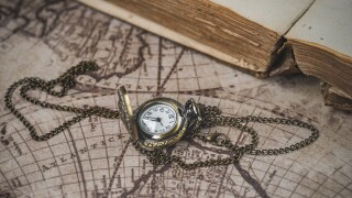 vintage-pocket-watch-7439236.jpg