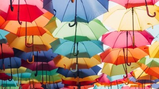 Law No. 75-B/2020 introduces an extraordinary and transitory regime of incentives to maintain jobs