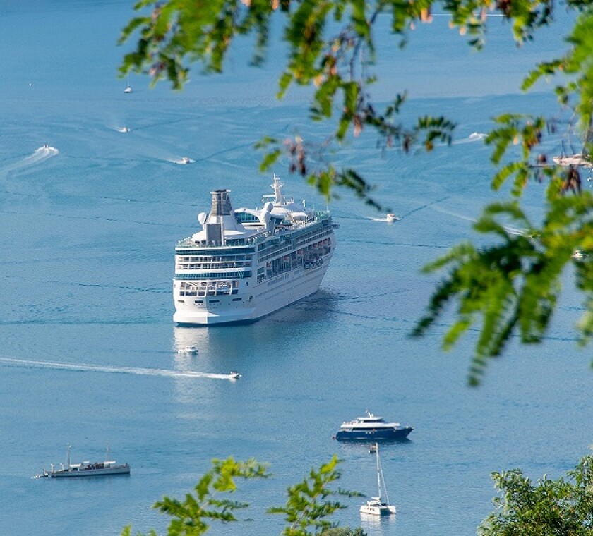 ferry-4607185-1920.jpg