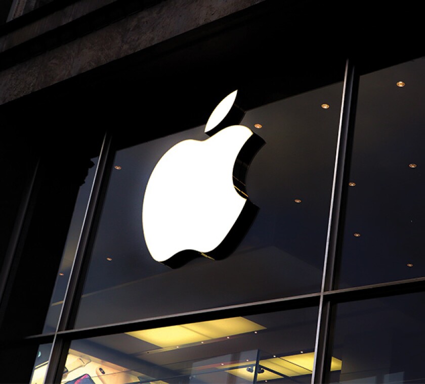 apple-src-laurenz-heymann-unsplash.jpg