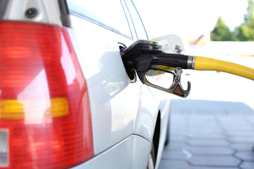 refuel-2157211.jpg
