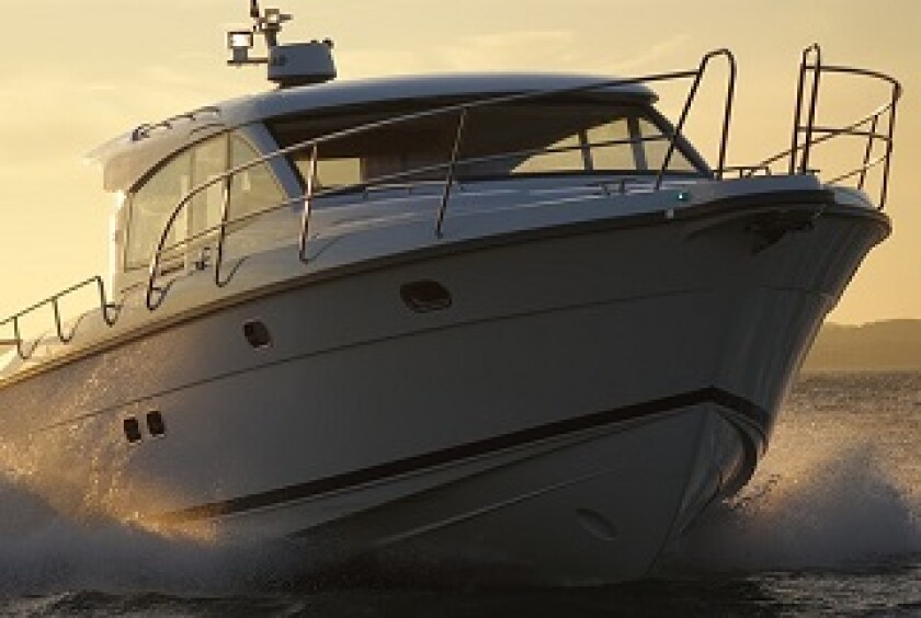 motor-yacht-320 215