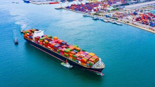 Cargo ships with full container receipts to import and export products worldwide