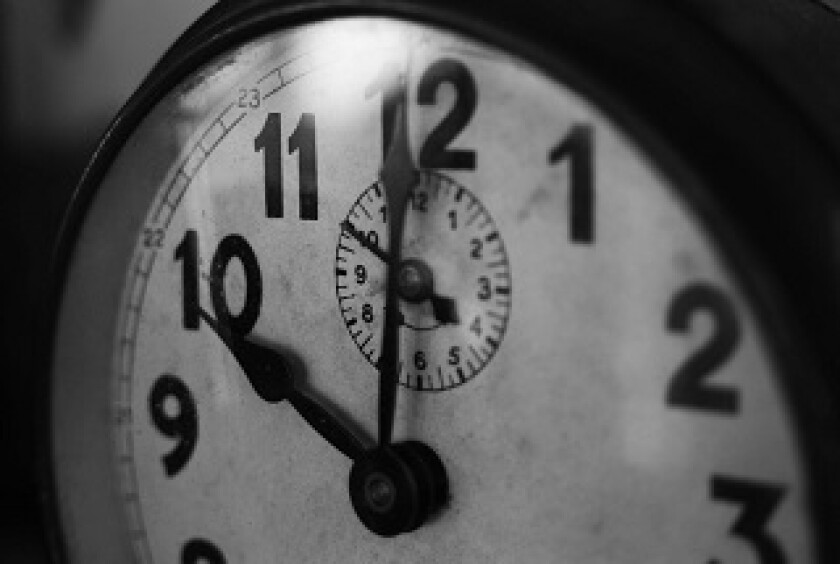 Analogue clock showing 10