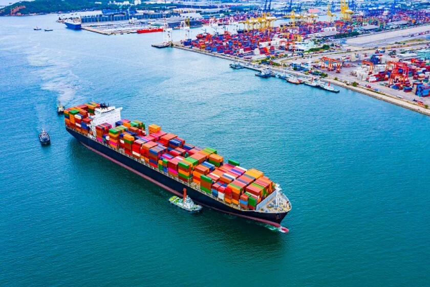 Cargo ships with full container receipts to import and export products worldwide