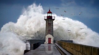 500px Photo ID: 239288825 - Wave Series #35 
I'm still out hunting for the elusive bigger one... this is a tricky PoV/compo so not many chances per session! 
Porto, Portugal